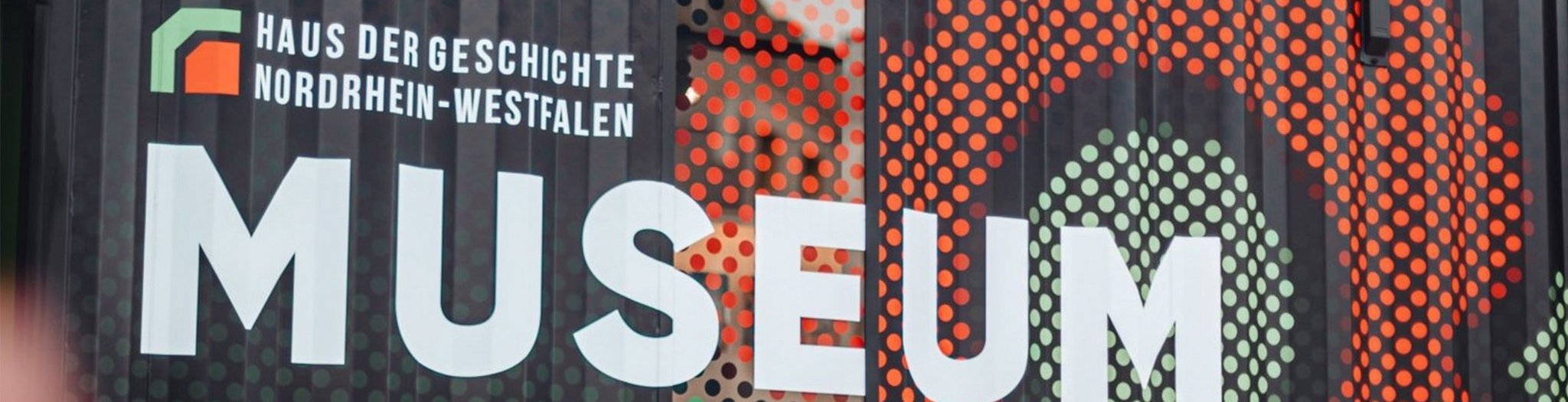 Dieses Bild zeigt das Museumsmobil des Haus der Geschichte