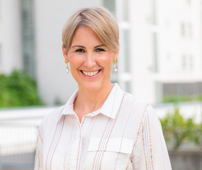 Das Foto zeigt Katja Held von der Conterganstiftung