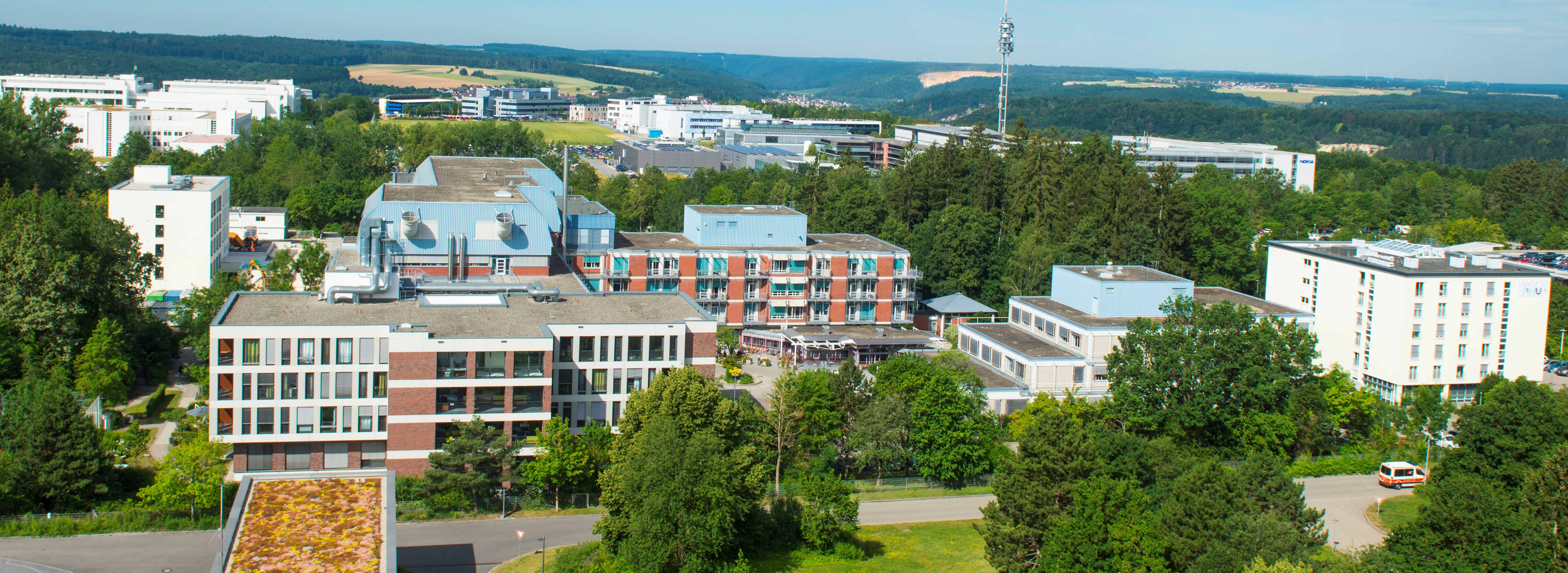 Das Bild zeigt die RKU Universitäts- und Rehabilitationsklinikum Ulm 